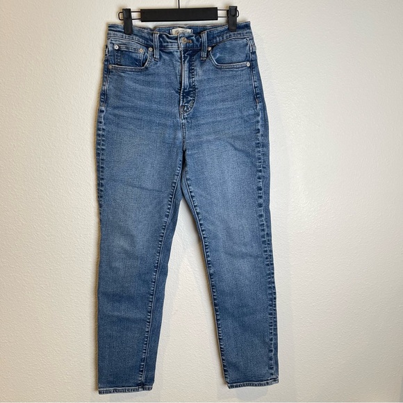 Madewell The Perfect Vintage Jean in Manorford Wash: Instacozy Edition - Picture 5 of 10